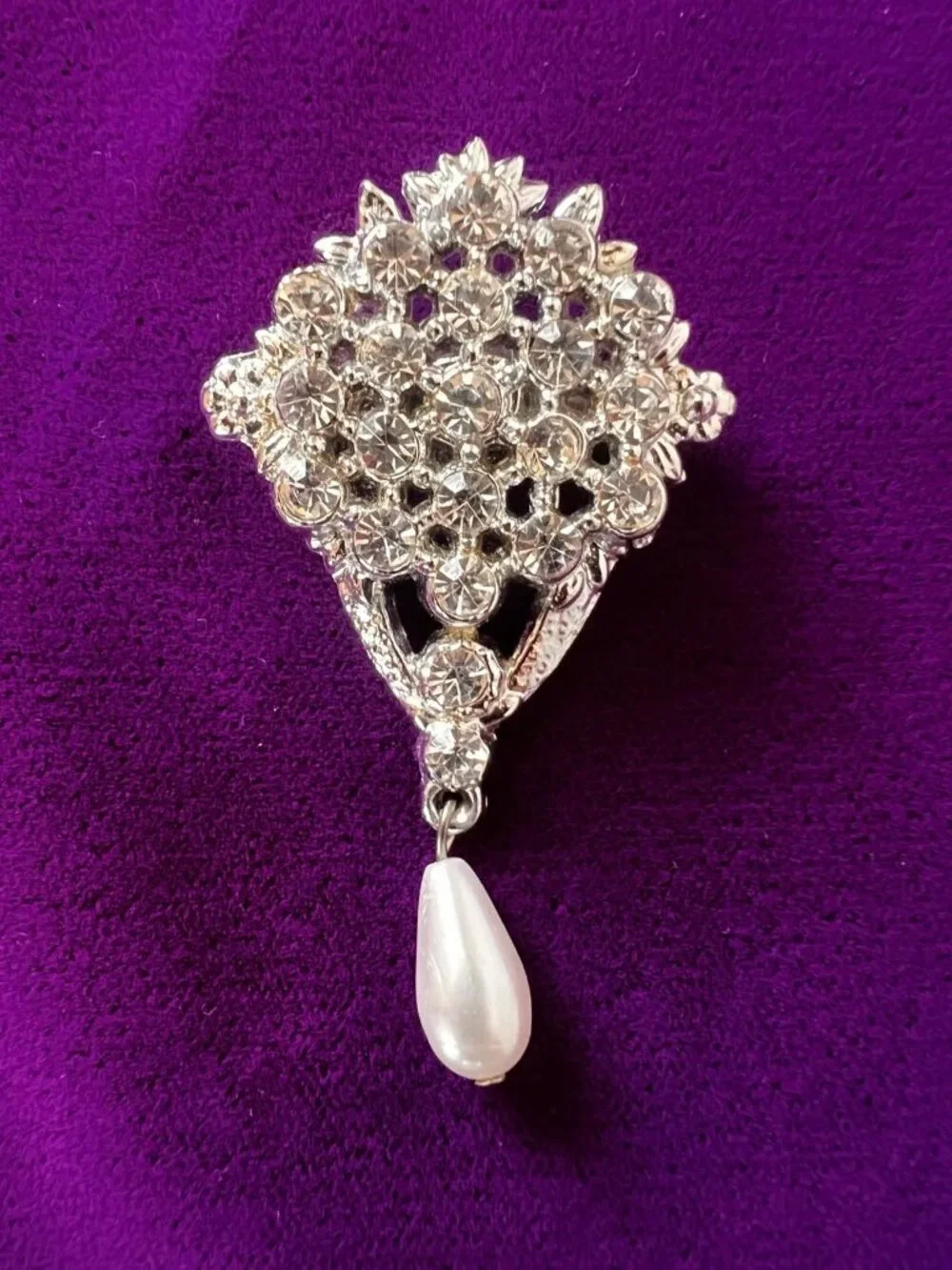 Vintage Brooch with Faux Drop Pearl